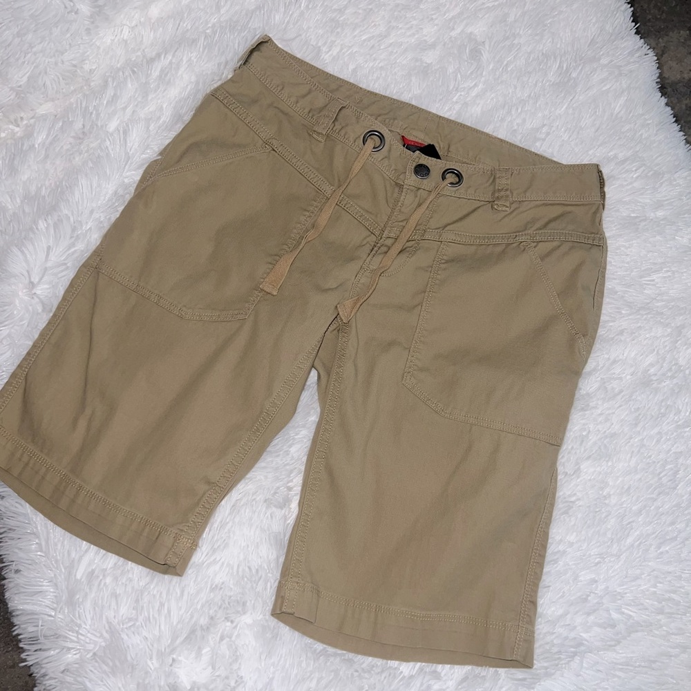 The North Face women’s shorts sz 4 khaki outdoors chinos